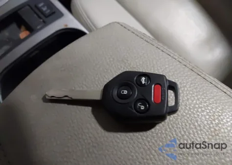 2010 Subaru Outback 2.5I Limited z USA, uszkodzony, nr VIN 4S4BRBKC2A3339419